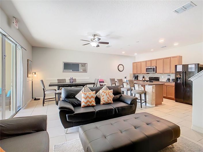 Image No.27-4 Bed Townhouse for sale