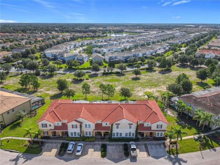 Image No.3-4 Bed Townhouse for sale