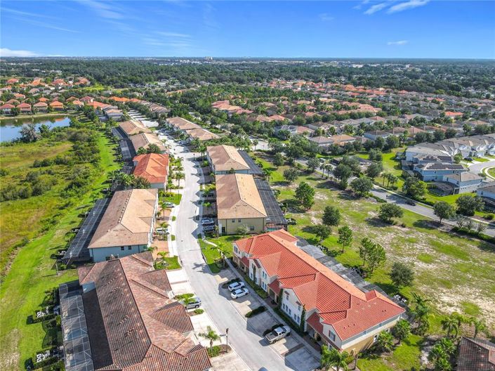 Image No.4-4 Bed Townhouse for sale