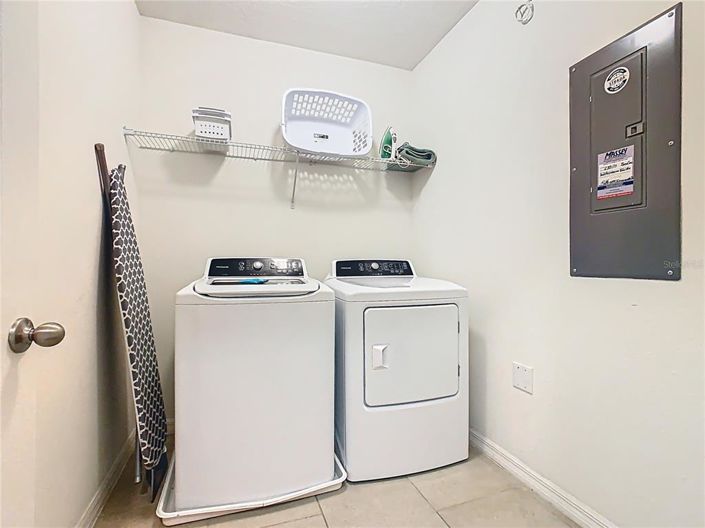 Image No.48-4 Bed Townhouse for sale