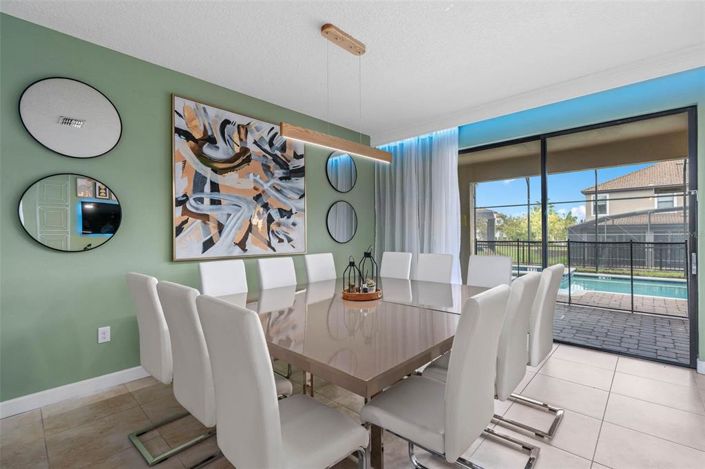 Image No.27-8 Bed Property for sale