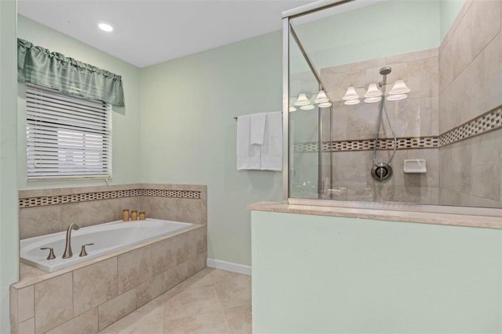 Image No.53-8 Bed Property for sale