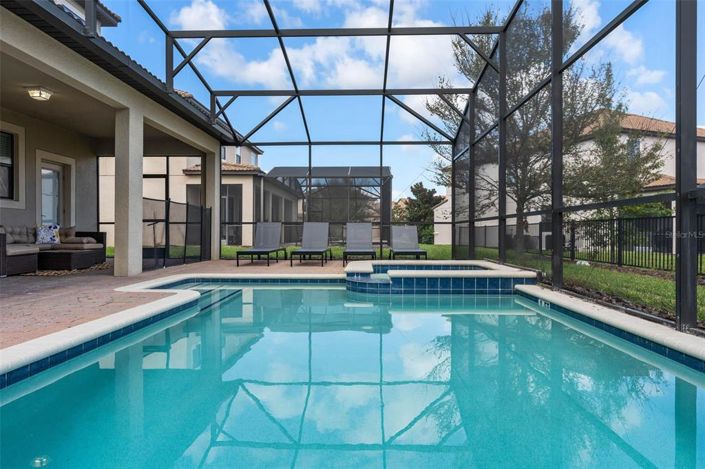 Image No.57-8 Bed Property for sale