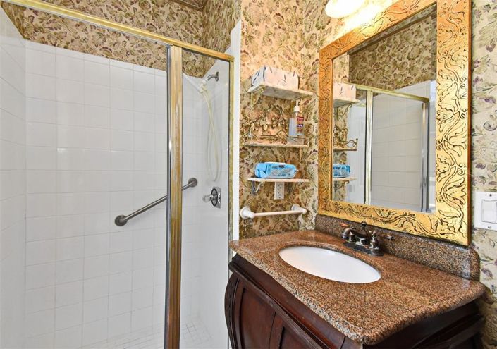 Image No.10-4 Bed Property for sale