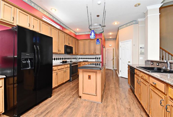 Image No.16-4 Bed Property for sale