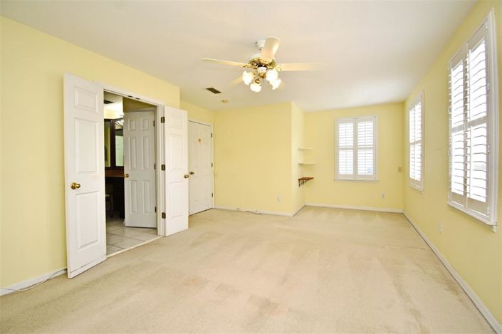 Image No.22-4 Bed Property for sale