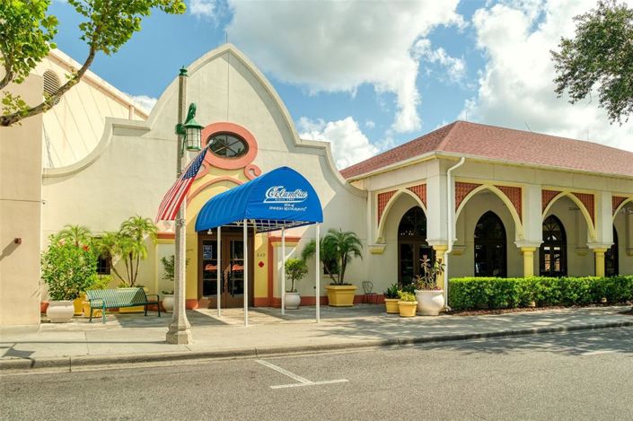 Image No.58-4 Bed Property for sale