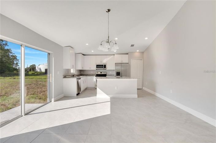 Image No.5-4 Bed Property for sale