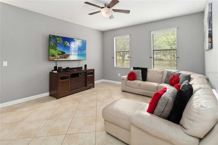 Image No.17-4 Bed Property for sale