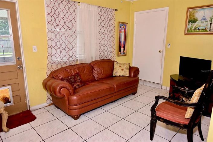 Image No.11-4 Bed Property for sale