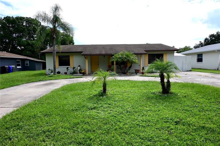 Image No.2-4 Bed Property for sale