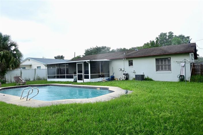 Image No.23-4 Bed Property for sale