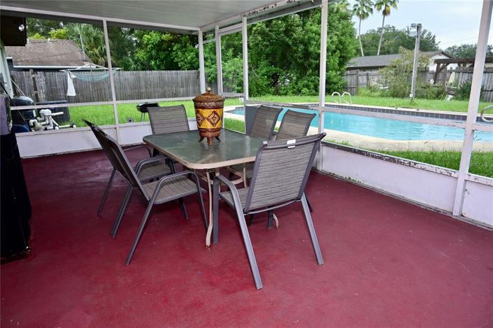 Image No.24-4 Bed Property for sale