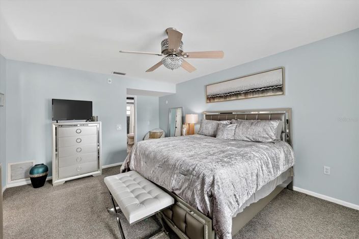 Image No.18-2 Bed Property for sale