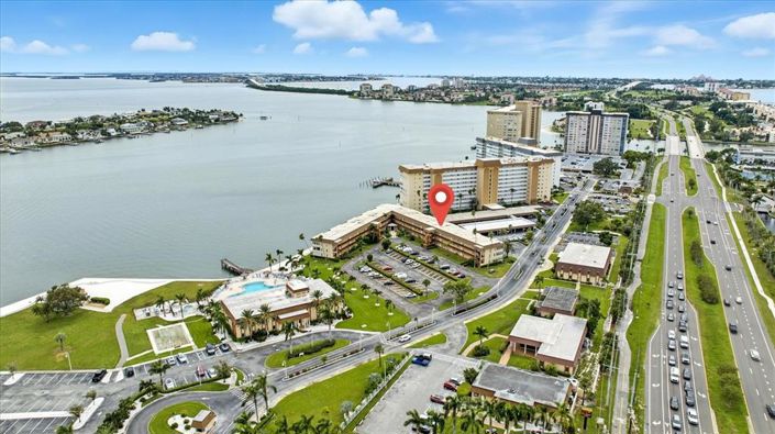 Image No.32-2 Bed Property for sale