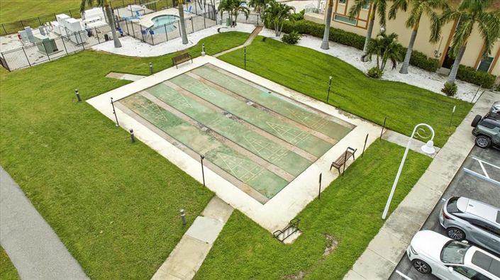 Image No.33-2 Bed Property for sale