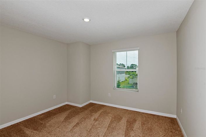 Image No.18-6 Bed Property for sale