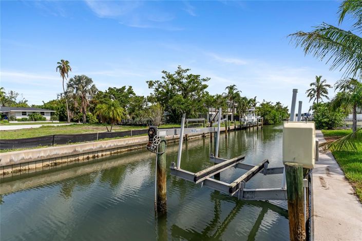 Image No.14-4 Bed Property for sale