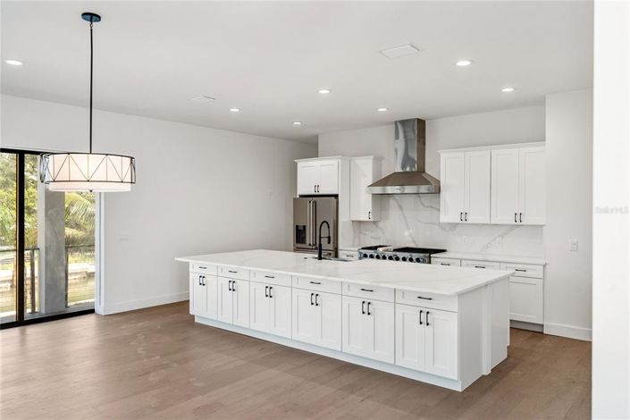 Image No.42-4 Bed Property for sale