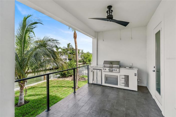 Image No.8-4 Bed Property for sale