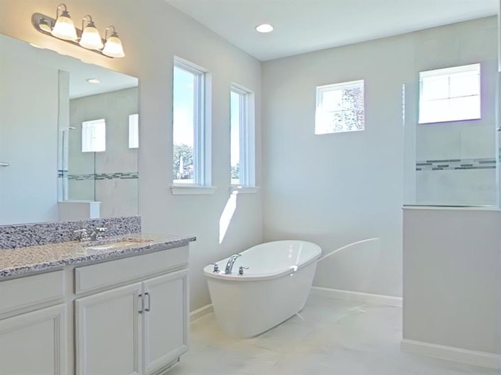 Image No.11-6 Bed Property for sale