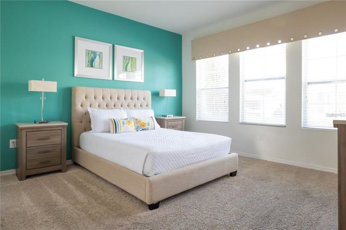 Image No.15-4 Bed Townhouse for sale