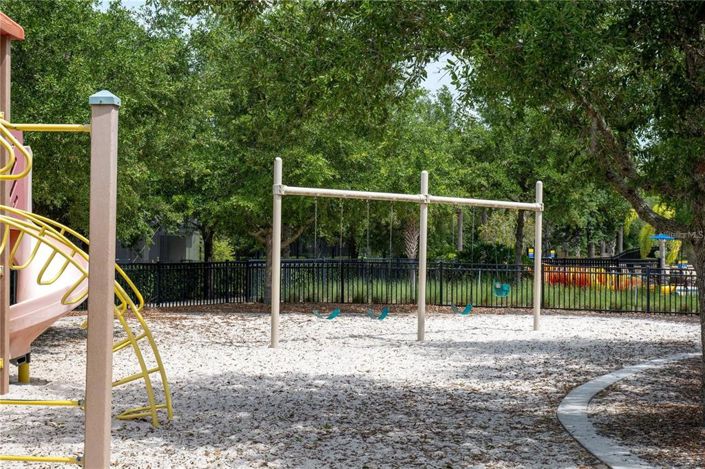 Image No.27-4 Bed Townhouse for sale