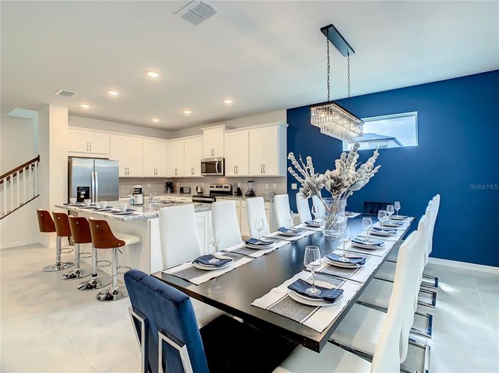 Image No.22-10 Bed Property for sale