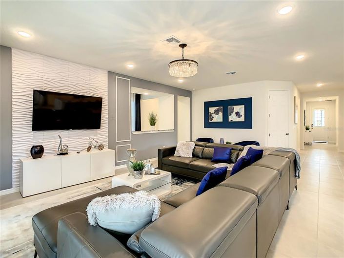 Image No.23-10 Bed Property for sale