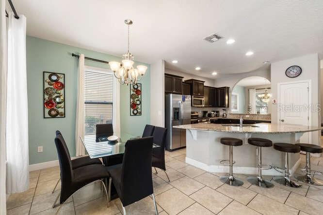 Image No.8-6 Bed Property for sale