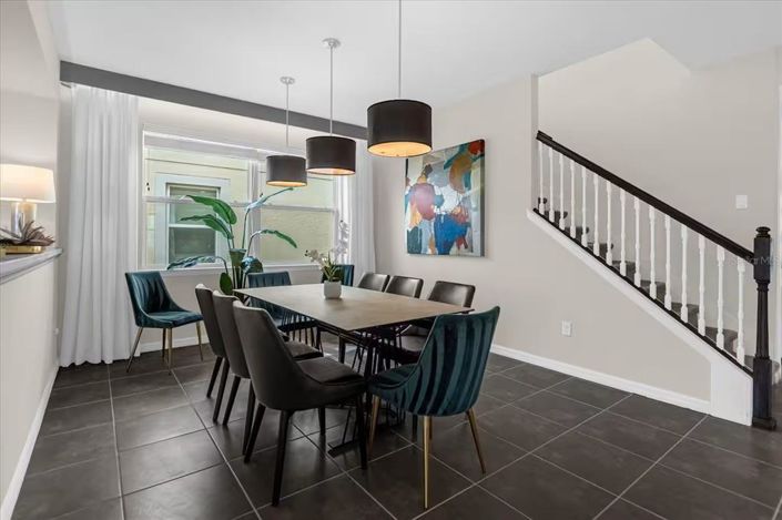 Image No.11-9 Bed Property for sale