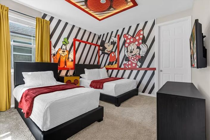 Image No.23-9 Bed Property for sale