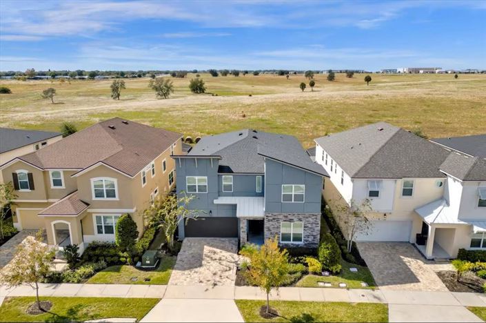 Image No.3-9 Bed Property for sale