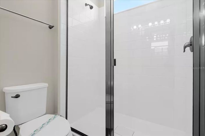 Image No.38-9 Bed Property for sale