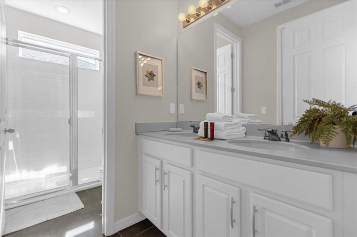 Image No.39-9 Bed Property for sale