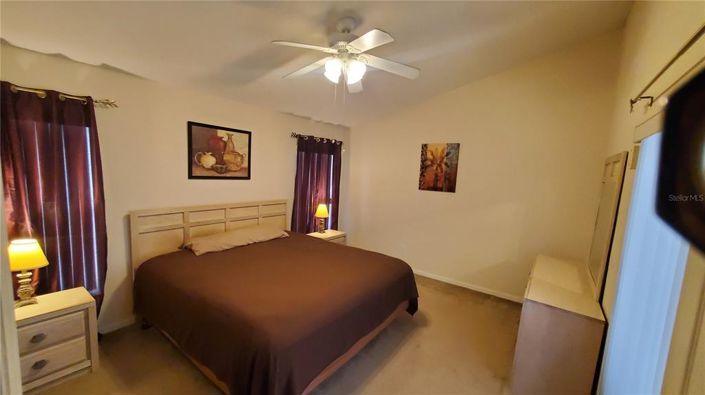 Image No.9-5 Bed Property for sale