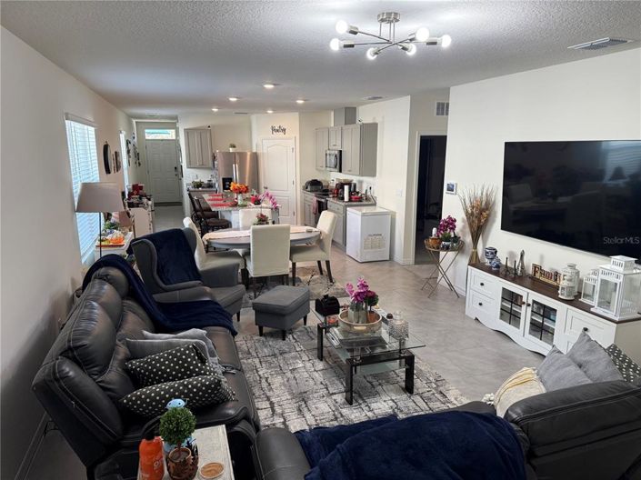 Image No.10-4 Bed Property for sale