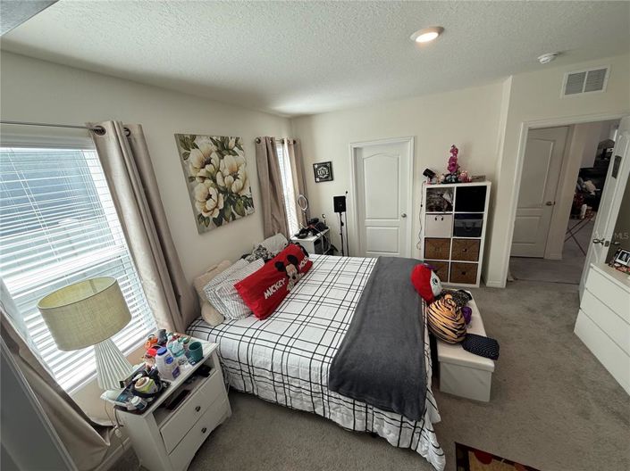 Image No.20-4 Bed Property for sale