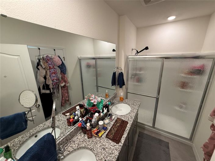 Image No.24-4 Bed Property for sale