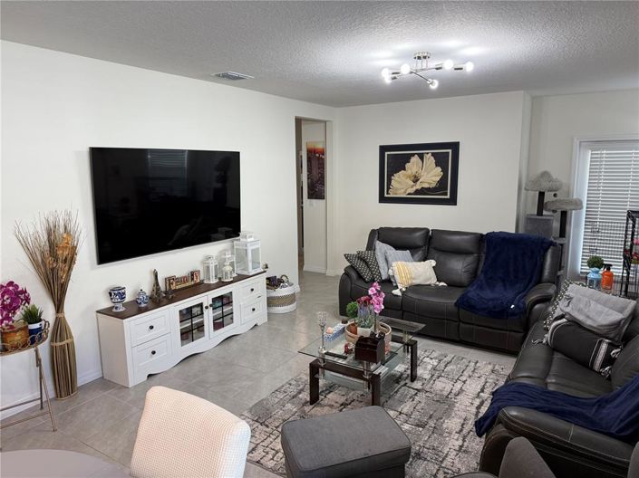 Image No.8-4 Bed Property for sale