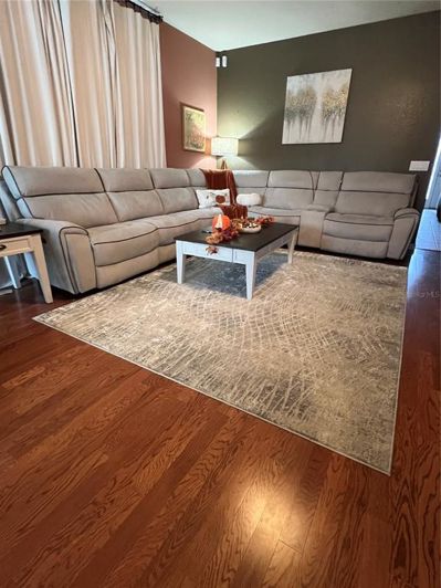 Image No.10-4 Bed Property for sale