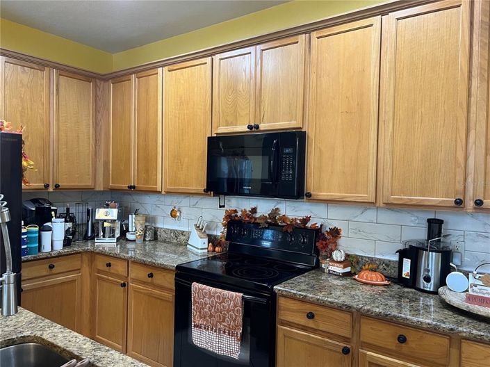 Image No.8-4 Bed Property for sale