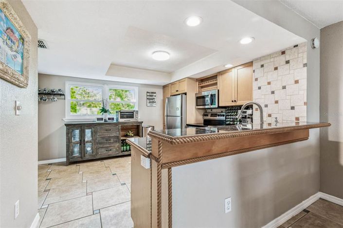 Image No.12-2 Bed Property for sale