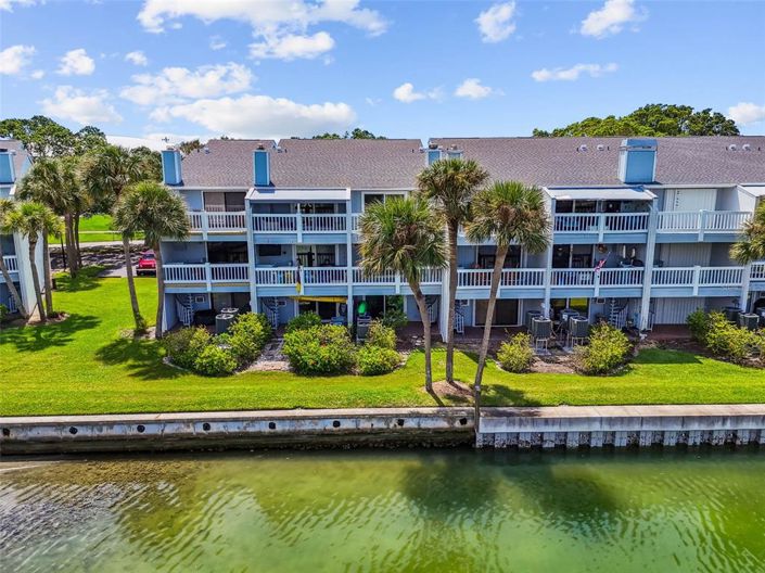 Image No.33-2 Bed Property for sale