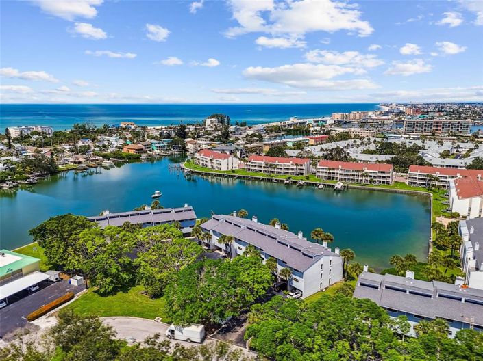 Image No.40-2 Bed Property for sale