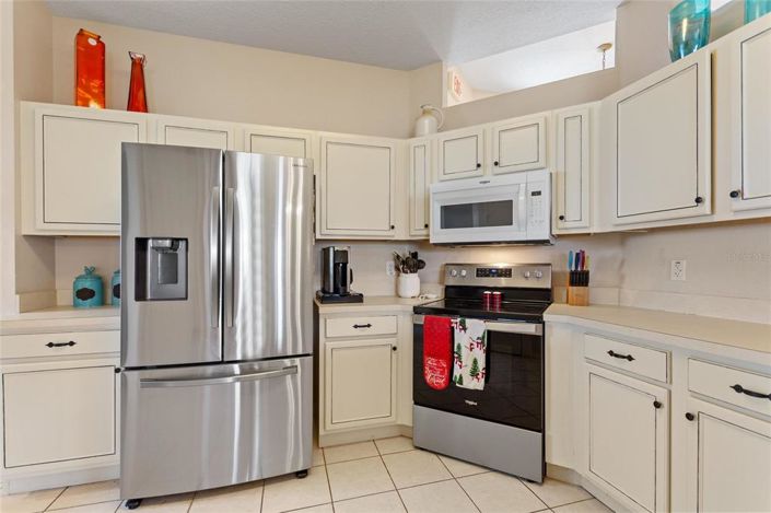 Image No.20-4 Bed Property for sale