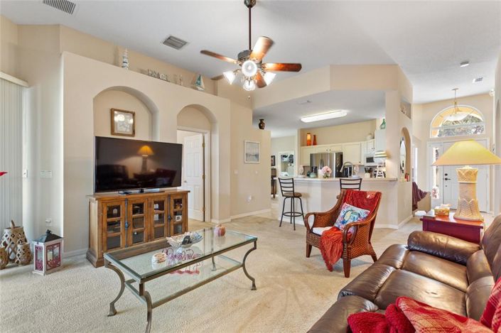 Image No.27-4 Bed Property for sale