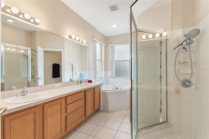 Image No.33-4 Bed Property for sale