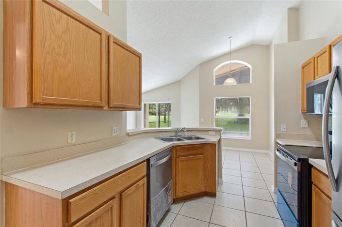 Image No.19-4 Bed Property for sale