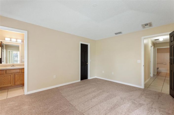 Image No.25-4 Bed Property for sale